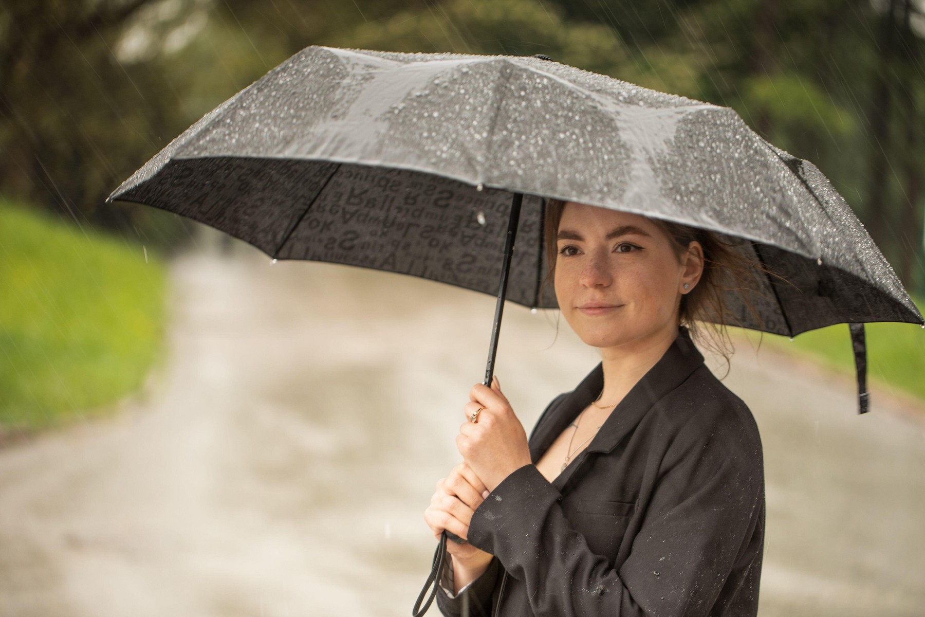 Hajnalban kiadták a riasztást: hatalmas csapadékmennyiség zúdul a nyakunkba ebben a vármegyében