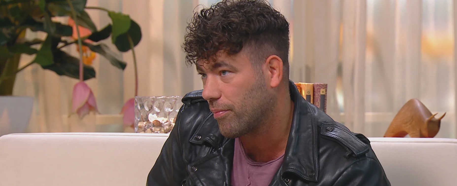 Krausz Gábor végre megmutatta, bevállalós fotók jelentek meg az oldalán, amelyekre sokan vártak már