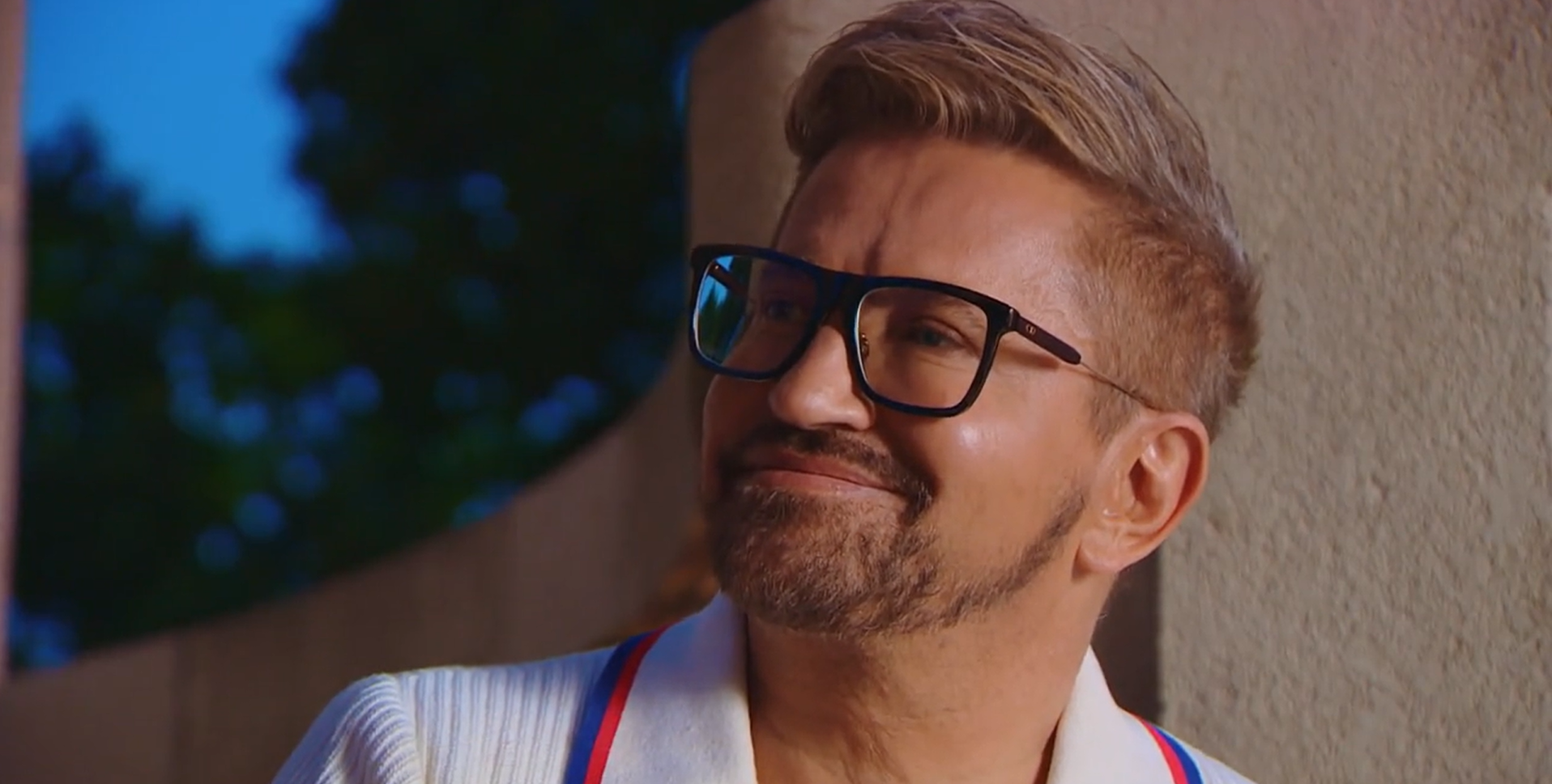 Jákob Zoltán elhagyta az országot, mit szól ehhez új kedvese?