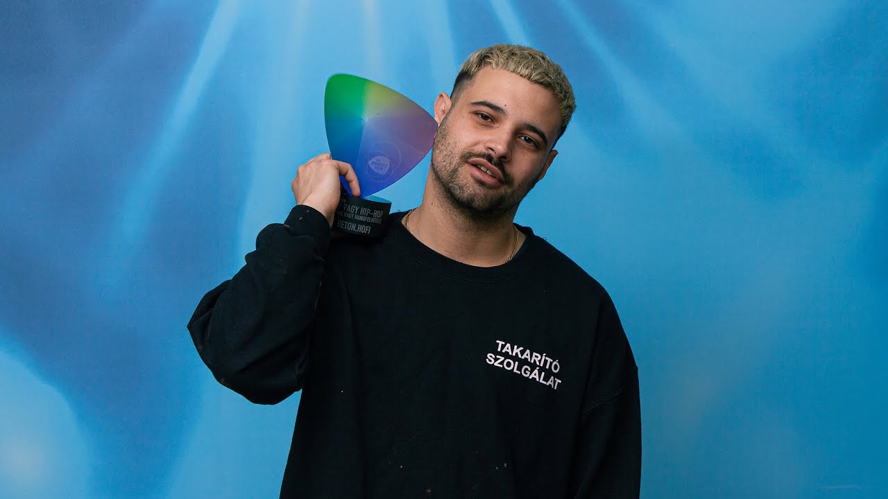 Beton.Hofit meghívták egy rendezvényre és szétoltotta az egészet, őszinte akart lenni ami túl jól sikerült