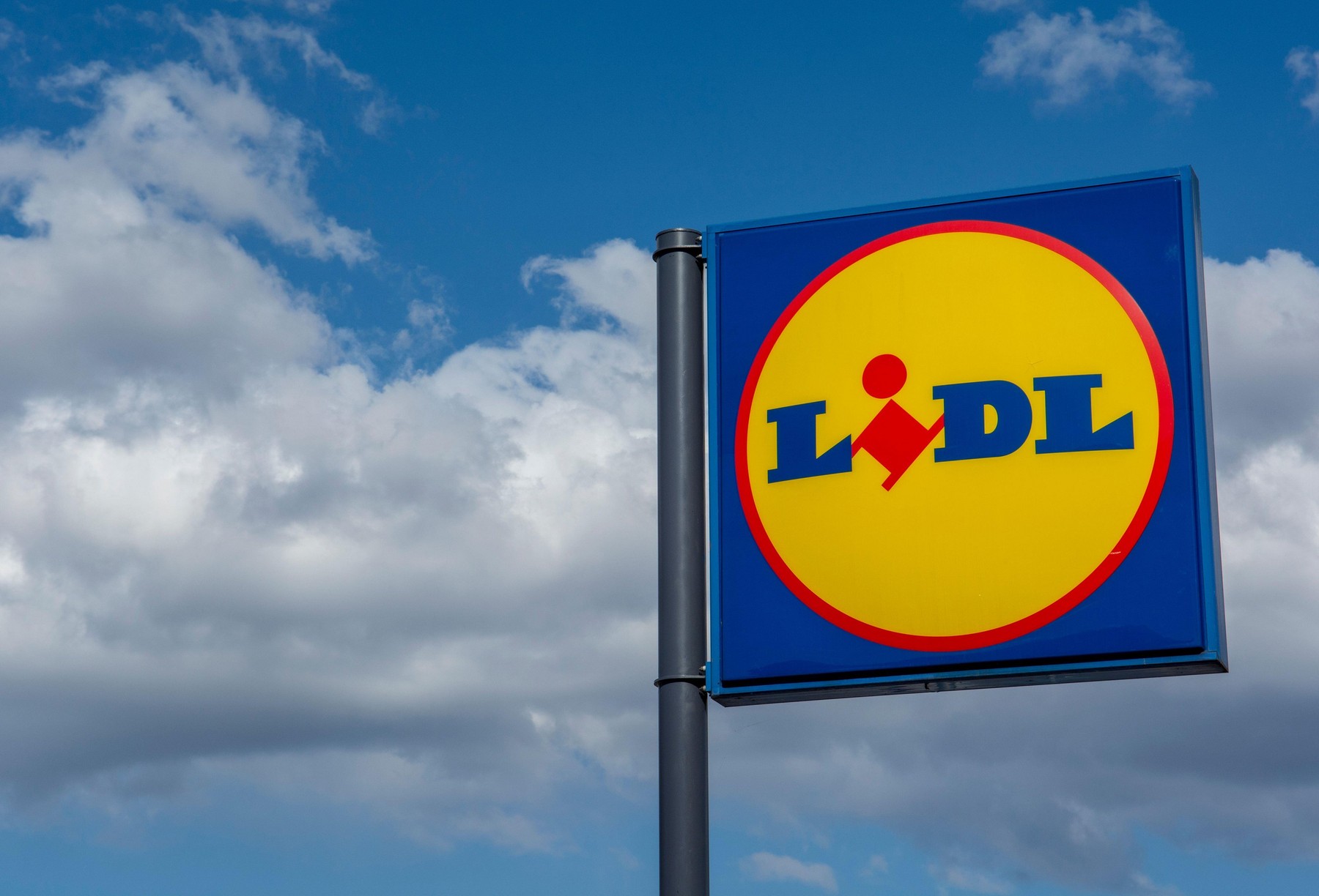 Forradalmi lépésre szánta el magát a Lidl, ez minket magyarokat is erősen érint