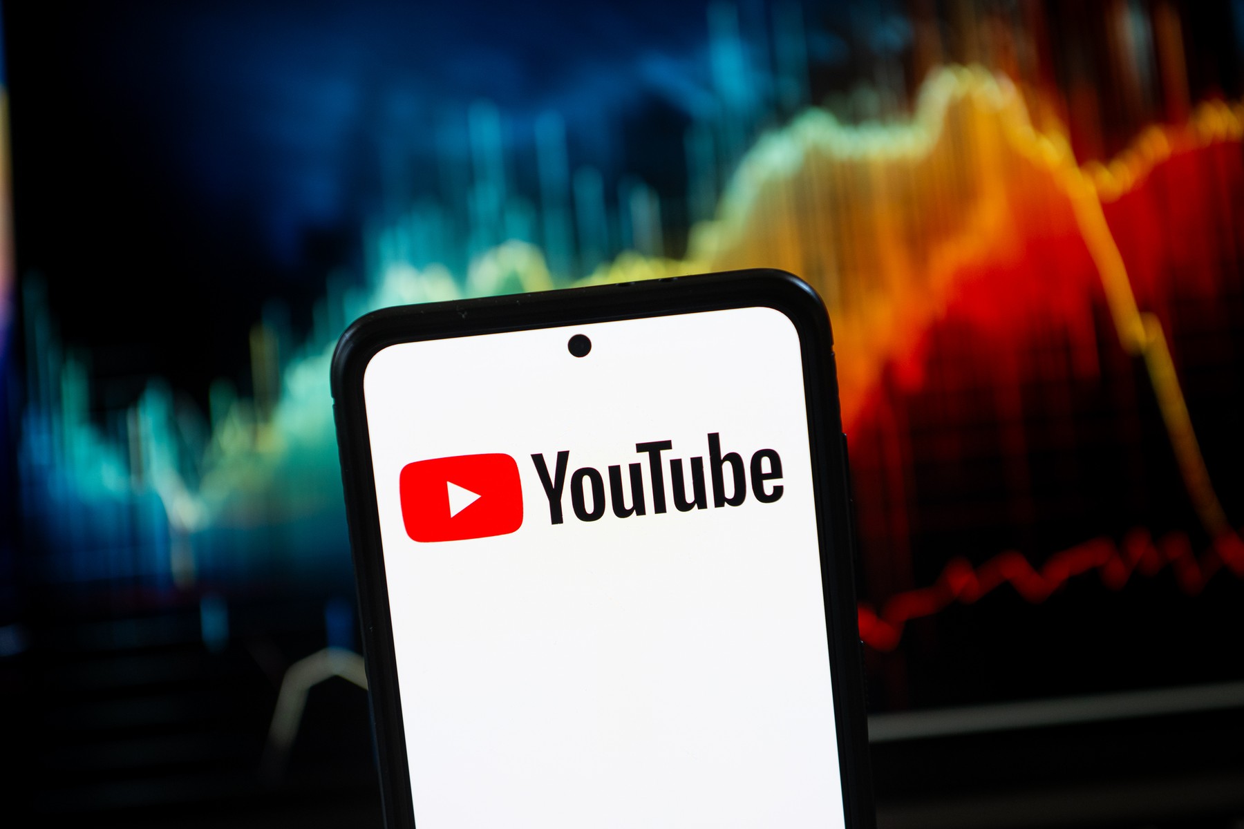 A YouTube vérlázító húzása miatt háborognak a netezők