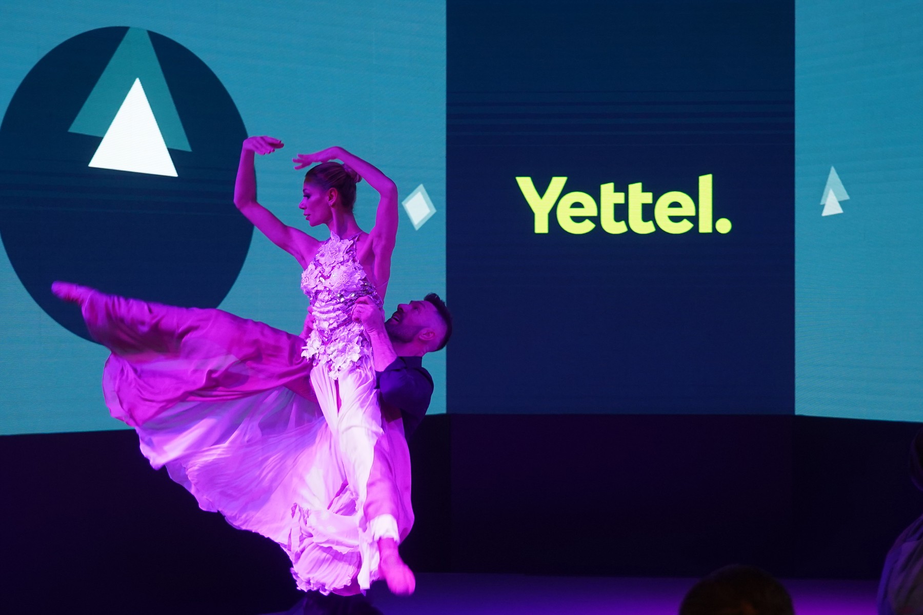 Itt a Yettel óriási bejelentése karácsony előtt, ezt kell tenned, hogy megkaphasd