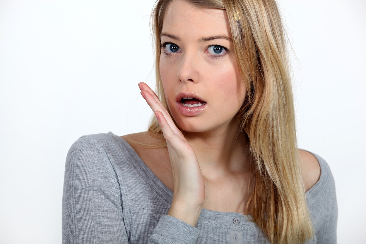 A 6 éves fiam feldíszítette a fát: az apja ért le először és sikoltozva hívott le a hálóból, mikor pedig megláttam a díszeket én is elájultam