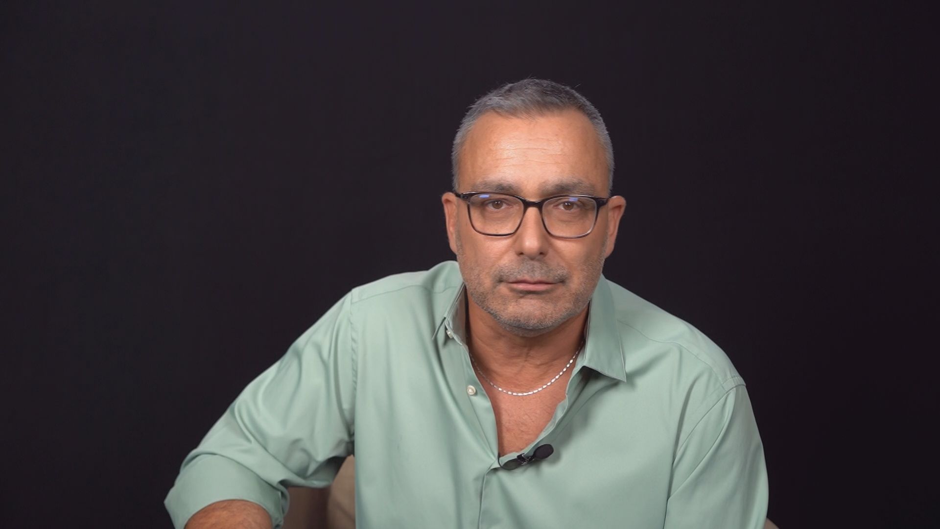 Kirúgták Sváby Andrást, a csatorna azonnal megvált a televízióstól, az ország kedvenc naplósa 16 év után beszélt távozása valódi okáról