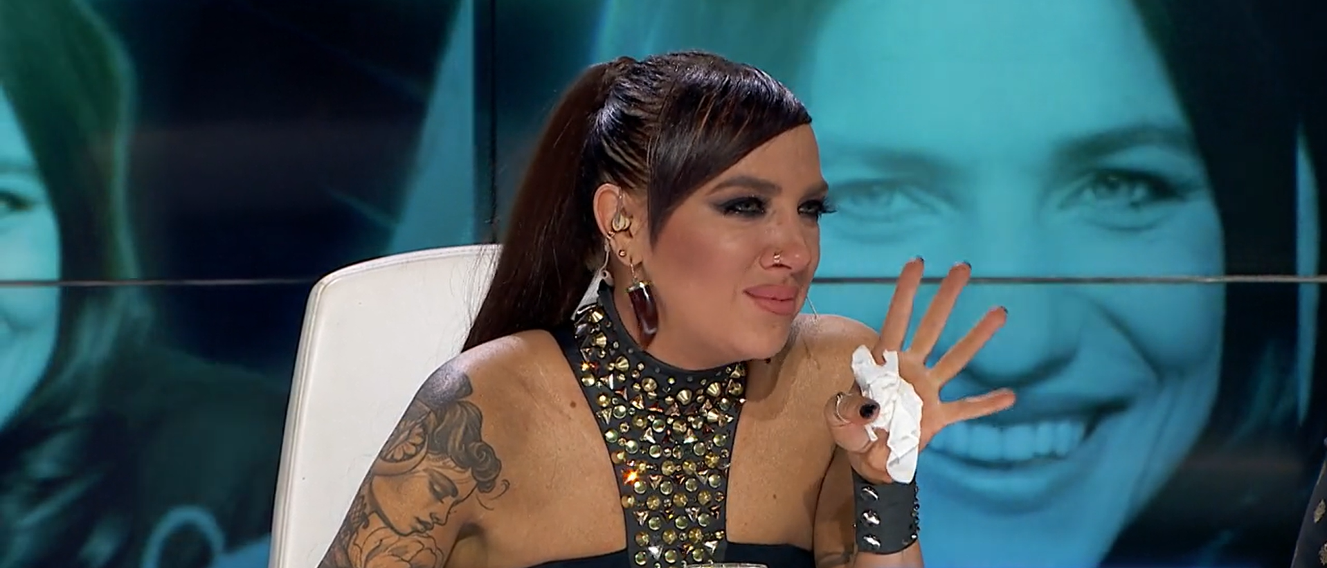 Ez már mindenen túltesz: Tóth Gabiról vállalhatatlan vicckép készült, mindenki a hasát fogja az énekesnőnek meg pirul a képe