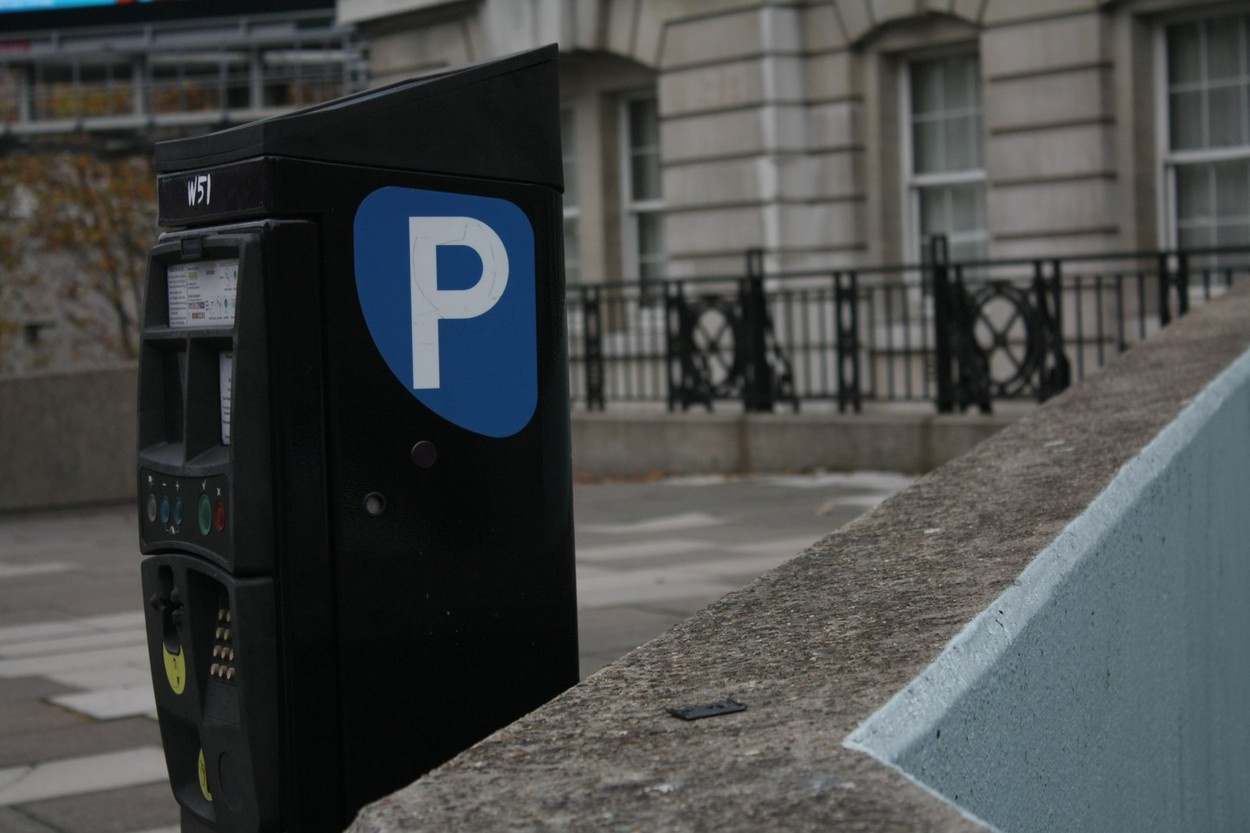 Most kaptuk a hírt: ingyenes lesz a parkolás Budapesten, örülhetnek az autósok