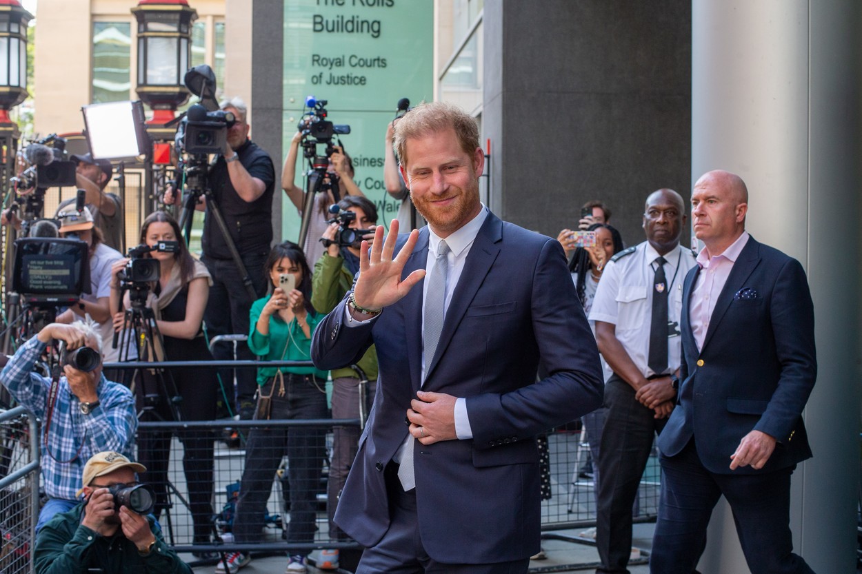 Harry herceg lehet az új király Vilmos helyett, váratlan fordulat borzolja a kedélyeket