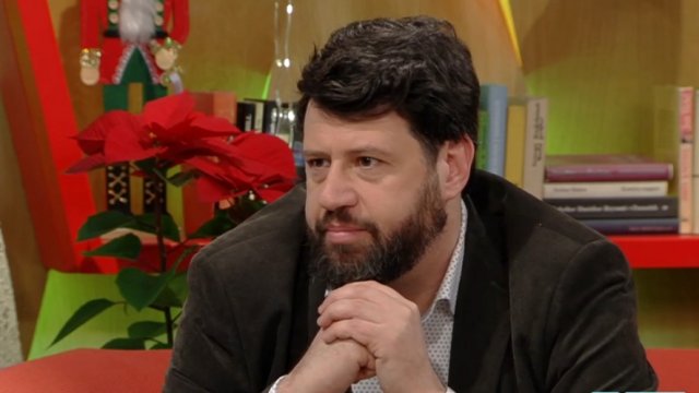 Puzsér Róbert cafatokra tépte A város királynőit, egyetlen mondattal megsemmisítette a viháncoló kamumilliomosokat