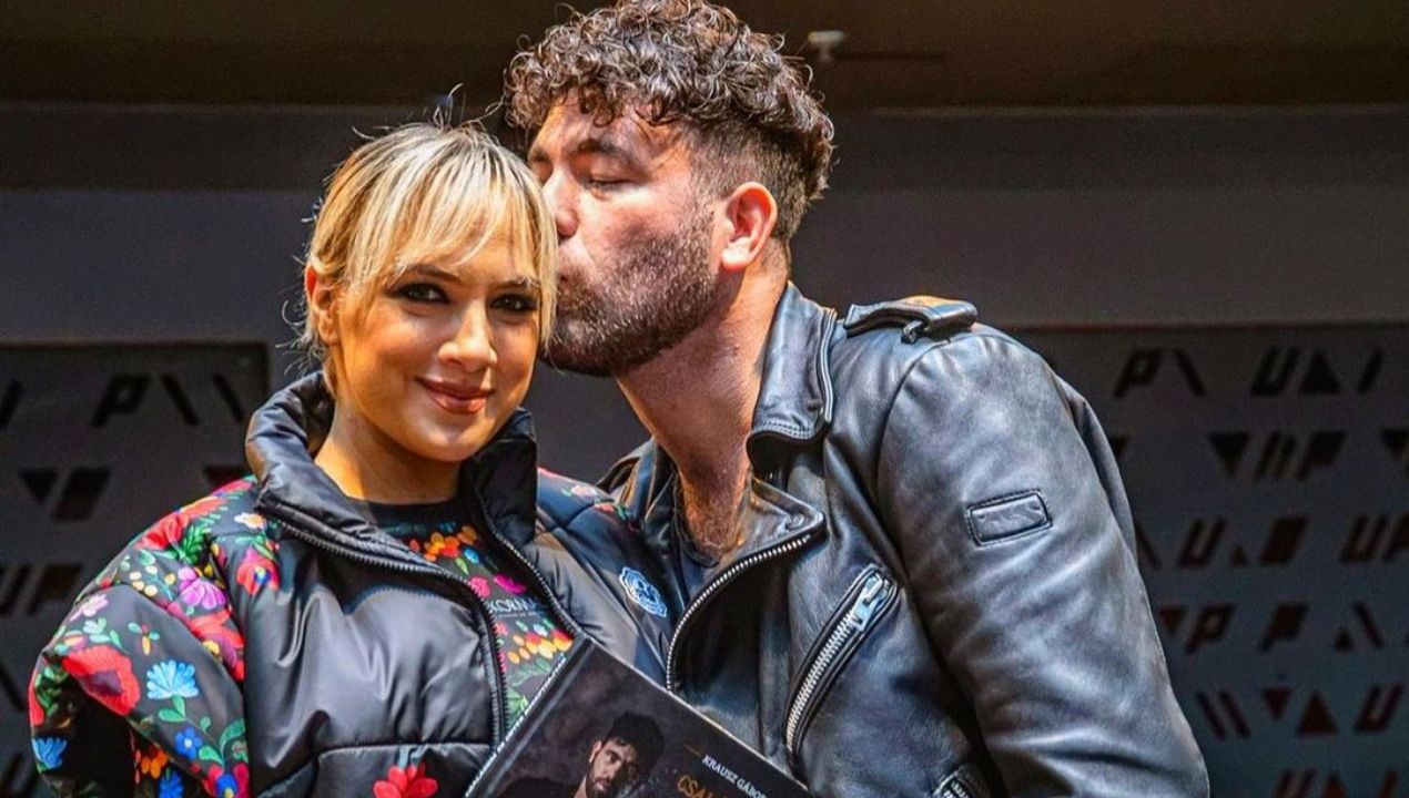 Közös fotón Tóth Gabi és Krausz Gábor, újra együtt látták a sztárséfet az énekesnővel