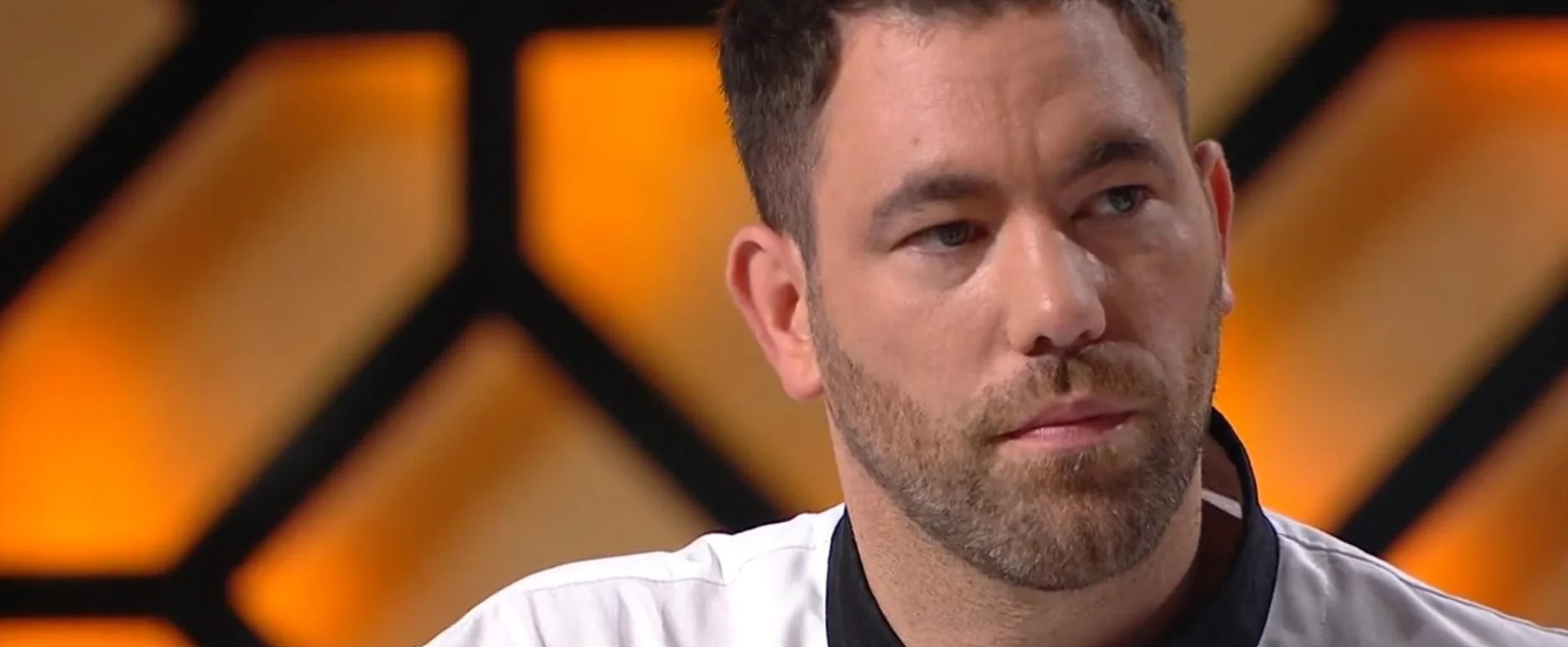 Váratlan jelenet törte meg Krausz Gábor interjúját, a kamerák előtt akadtak el a szavai