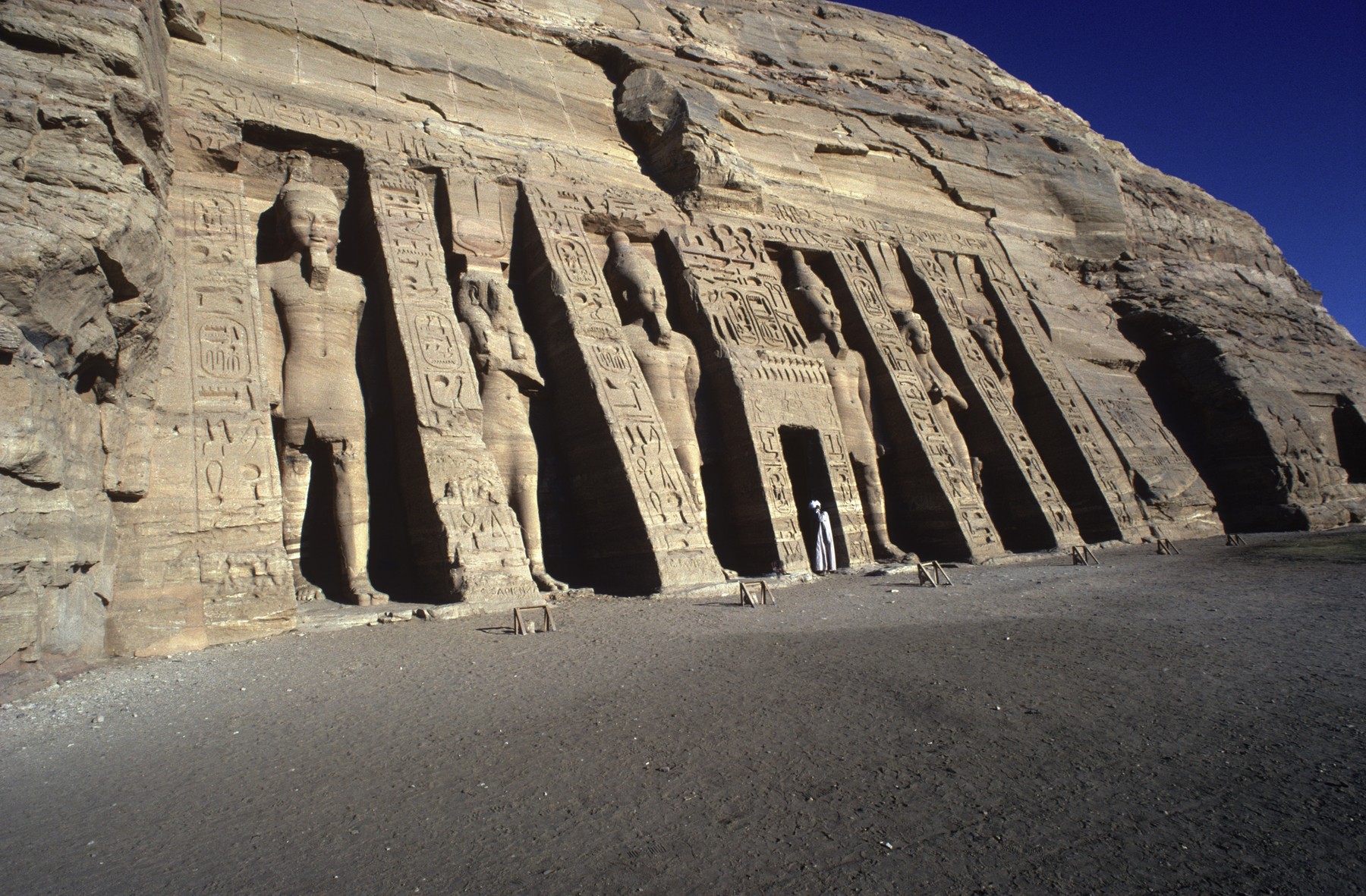 Elhunyt fotója került bele egy útlevélbe, döbbenetes feltételekkel engedték csak II. Ramszesz múmiáját kivinni Egyiptomból