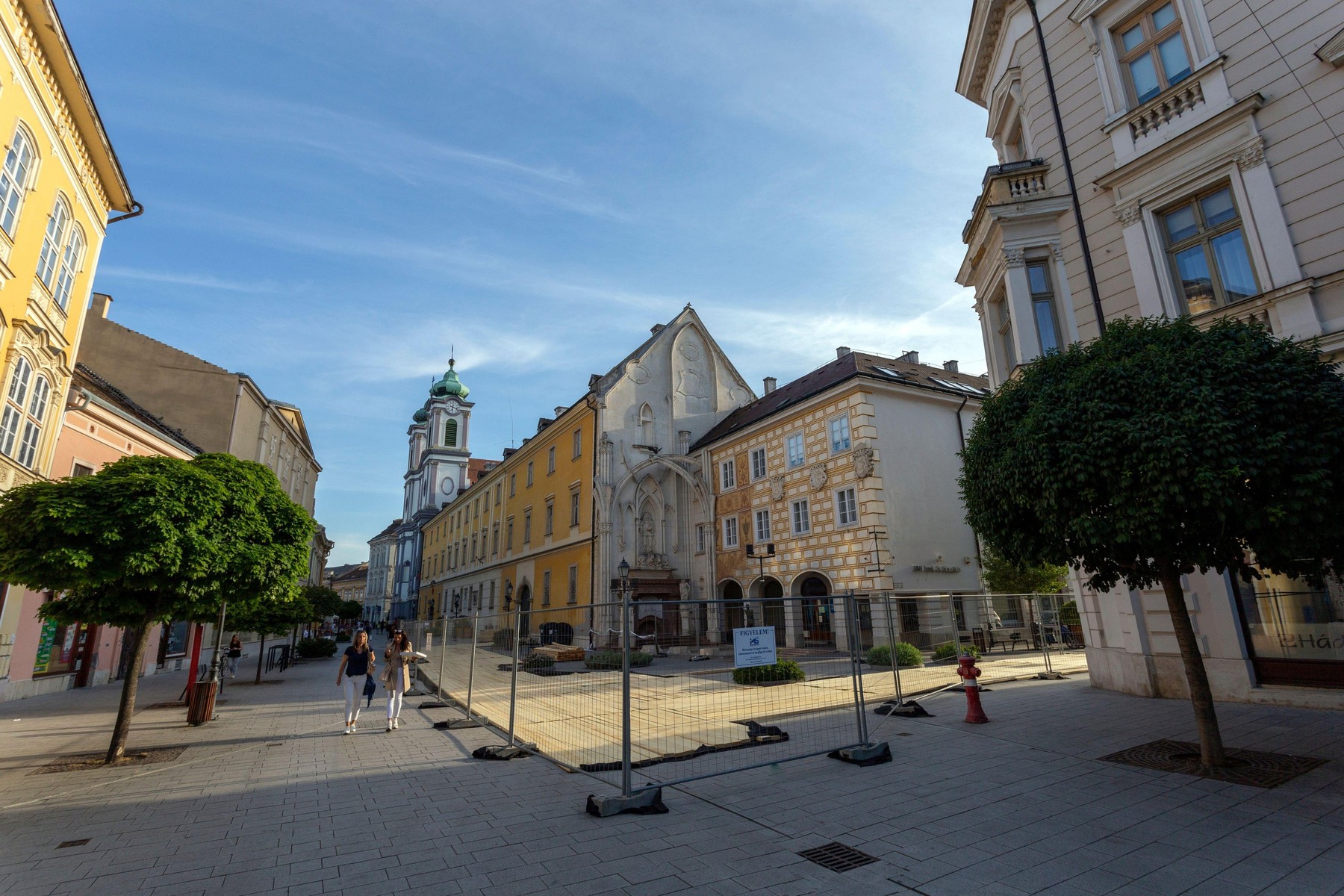 Japánban rajonganak ezért a magyar várért, azonnal bele is tették egy animébe