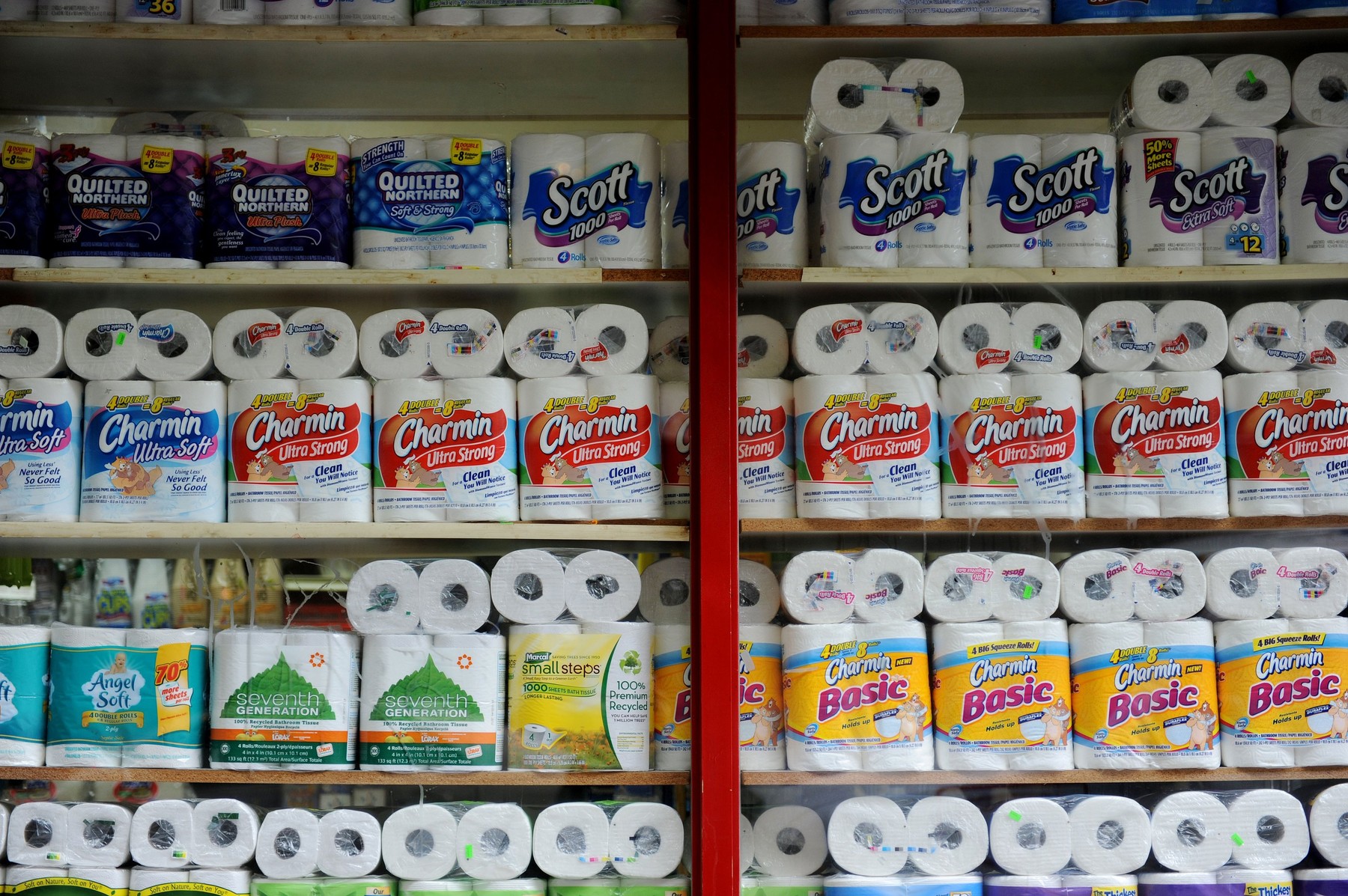 A budipapírral trükköznek a budapesti vegyesboltban, már tényleg minden fillérrel át akarják verni a váráslót?