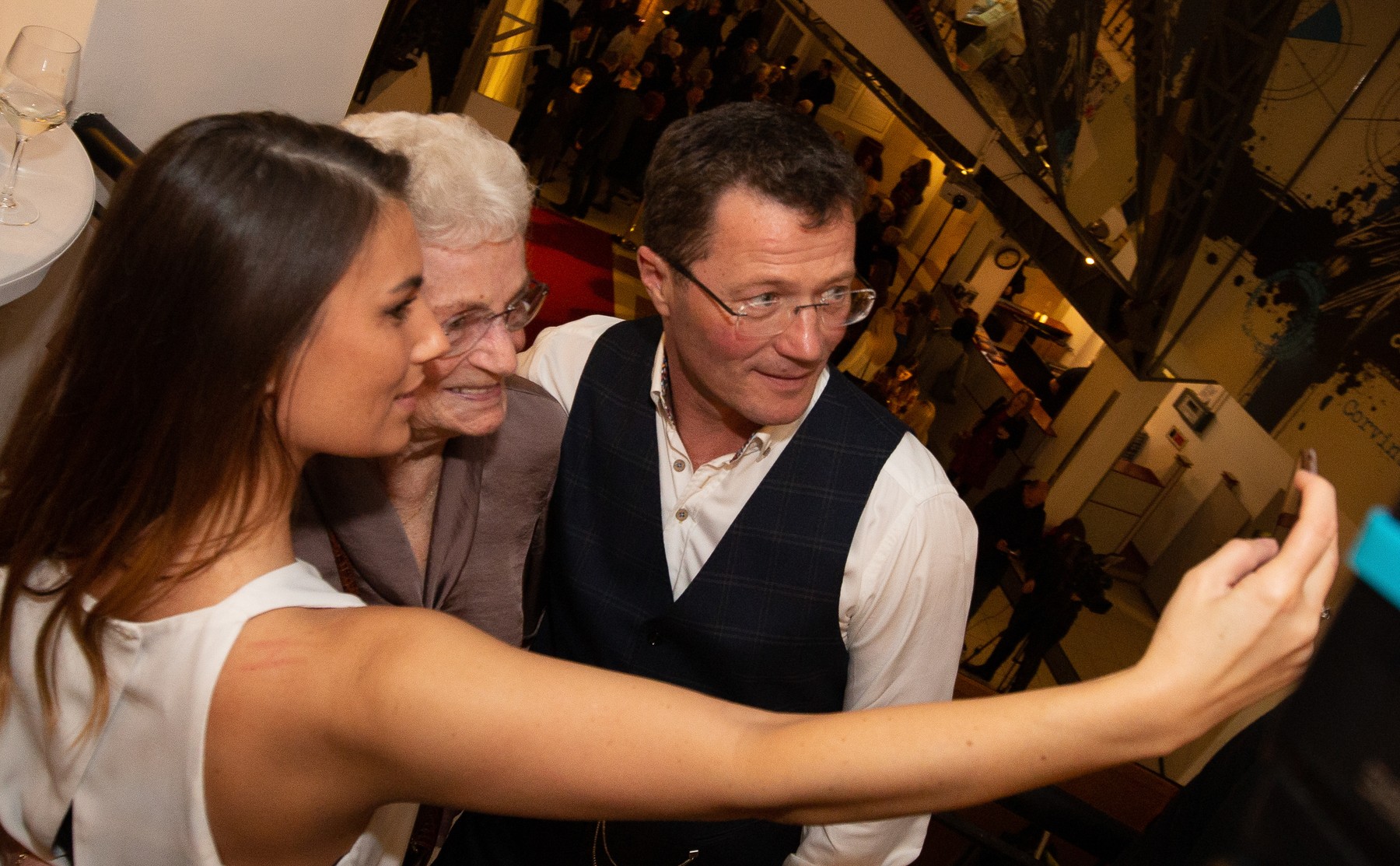 Stohl András napfényes otthonának egyik éke nagyon különleges, a sztárműsorvezető mese szépségű otthonban él családjával