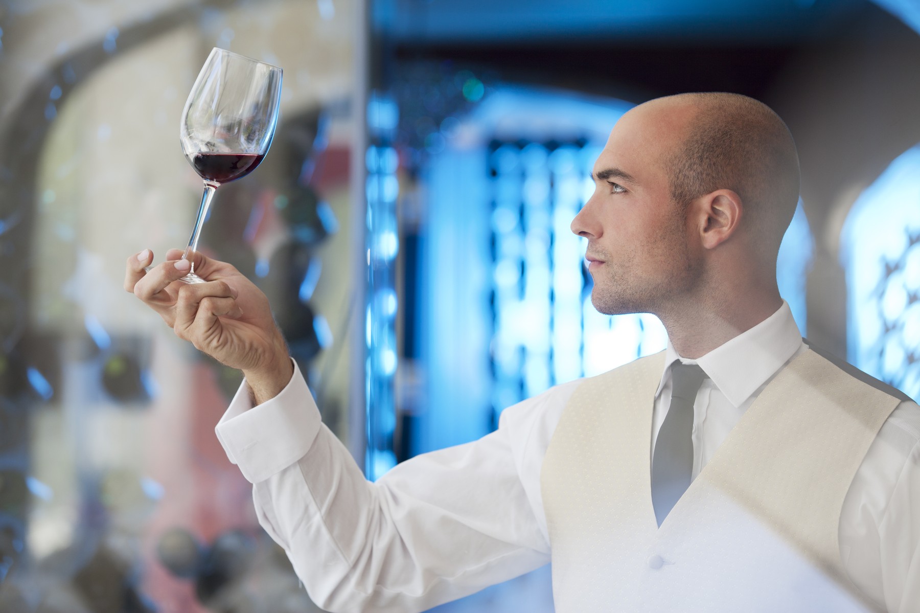 A ház borából kértem fröccsöt, végül 21 ezer forintot fizettem két italért: a pultos szemrebbenés nélkül vert át és tette zsebre a pénzt