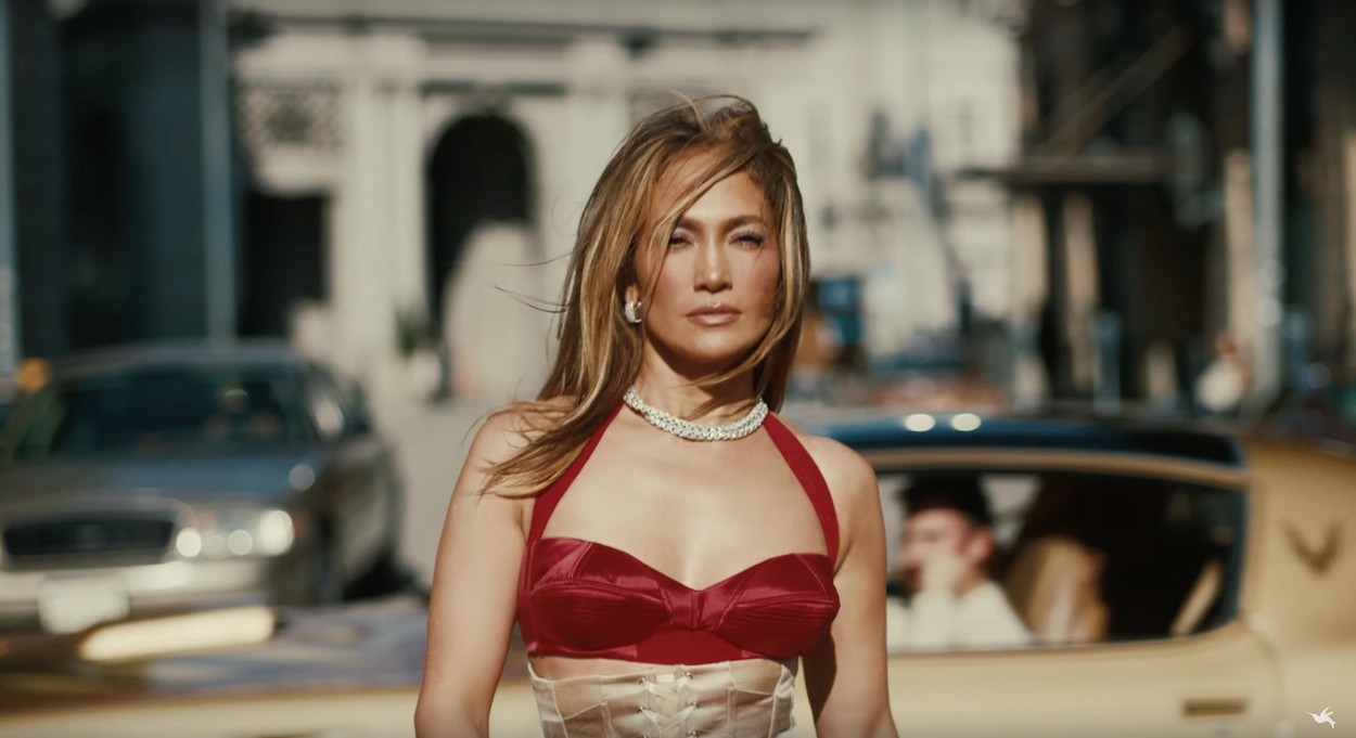 Meztelen felsőtestet villantott Jennifer Lopez, szexi fotója azonnal felrobbantotta az internetet