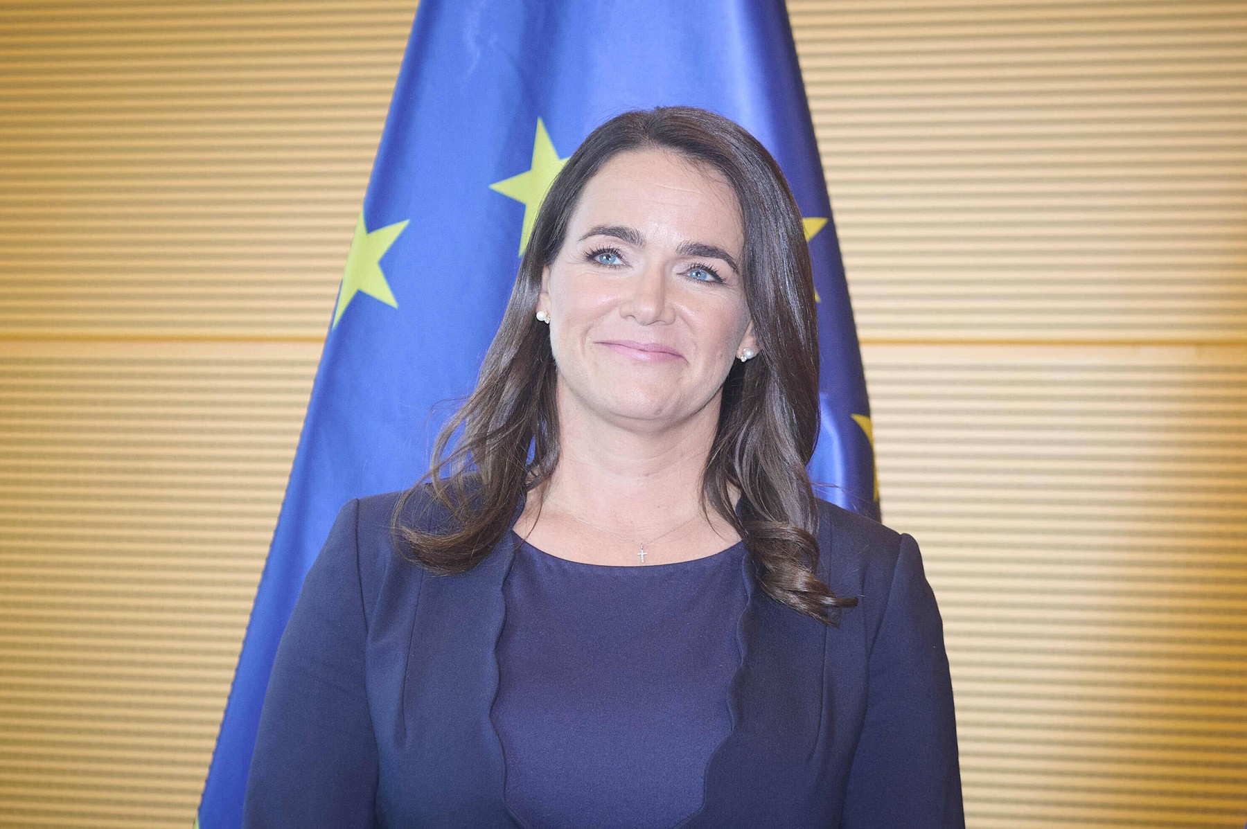 Novák Katalin interjút készített Tóth Gabival, a két édesanya kedélyesen beszélgetett egymással