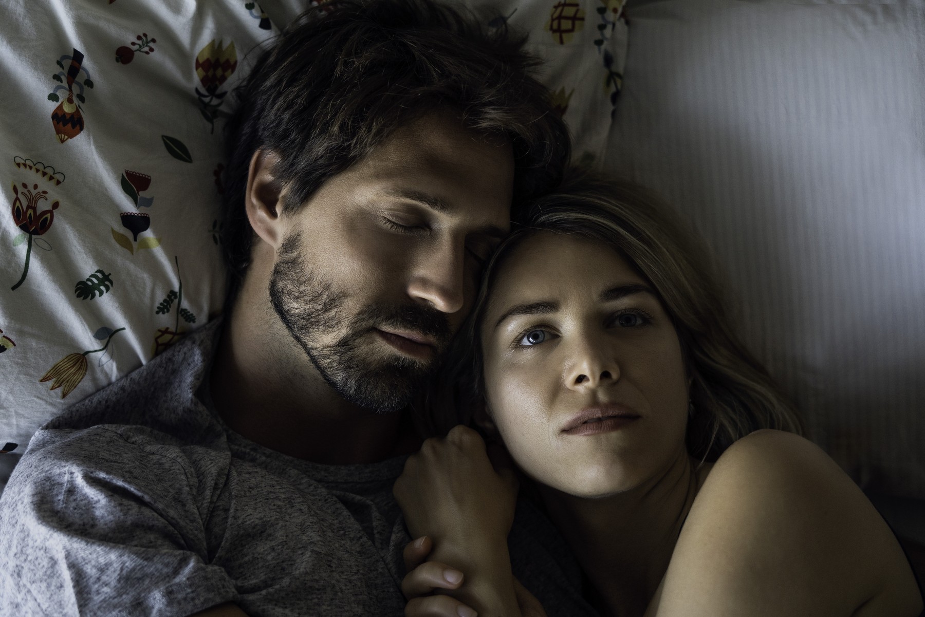 A férjem az anyámmal töltötte a Valentin napot: másnap egymás karjaiban ébredtek