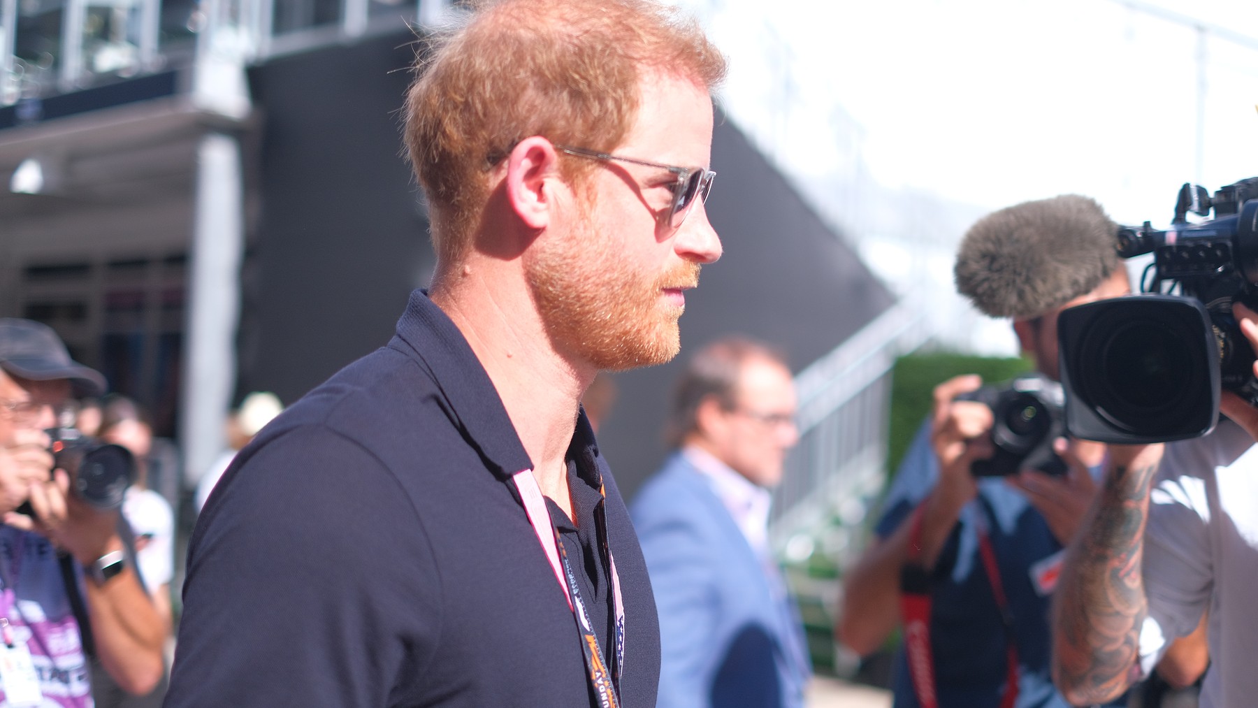 Brutális részlet szivárgott ki Harry herceg és III. Károly találkozásáról