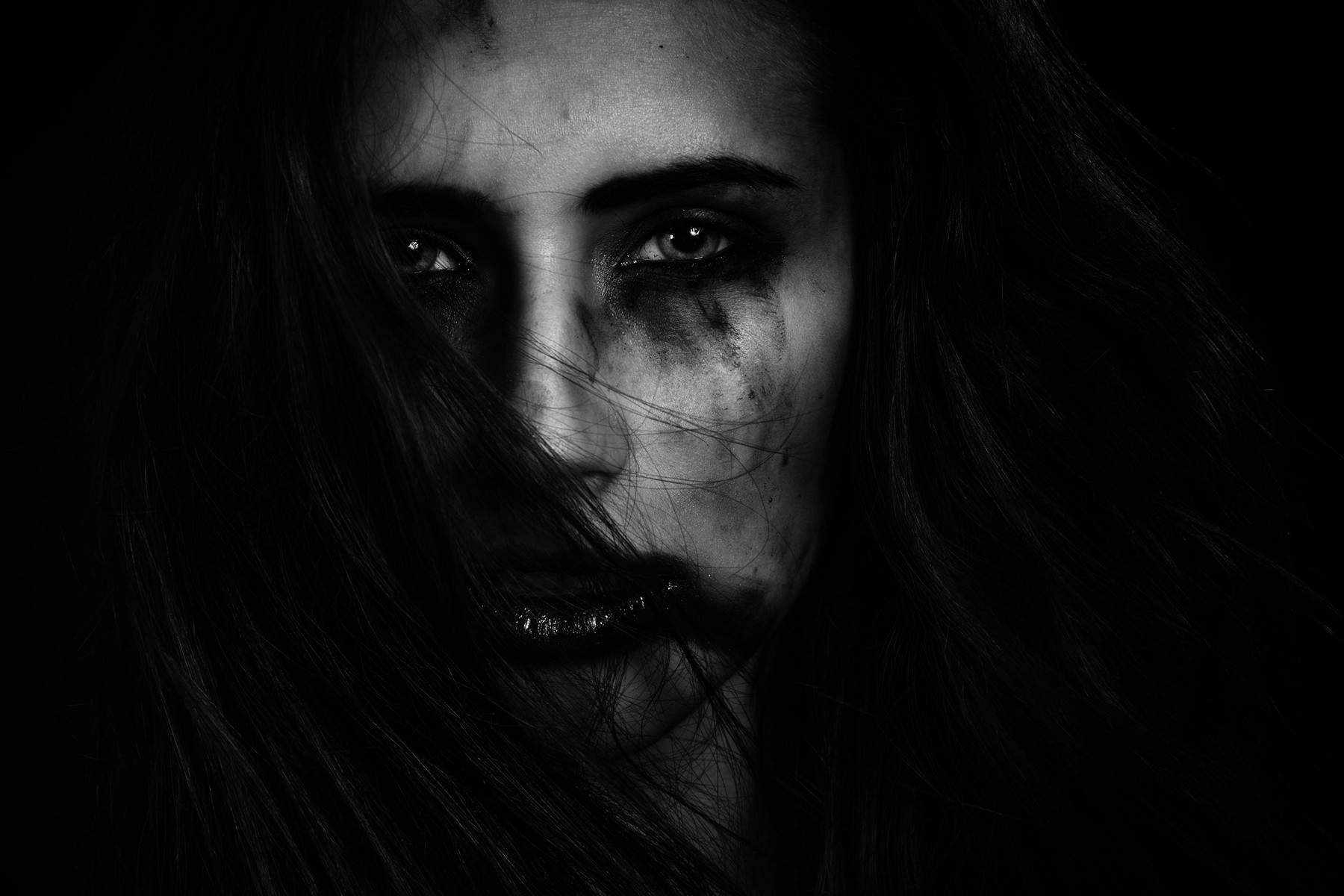 Durva erőszakhullám söpört végig egy vallási közösségen, az áldozatok között óvodások és nagymamák is voltak