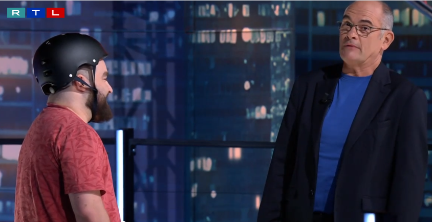 Bődületes hiba csúszott Az ugrásba, a nézők azonnal kiszúrták Gundel Takács Gábor váratlan bakiját