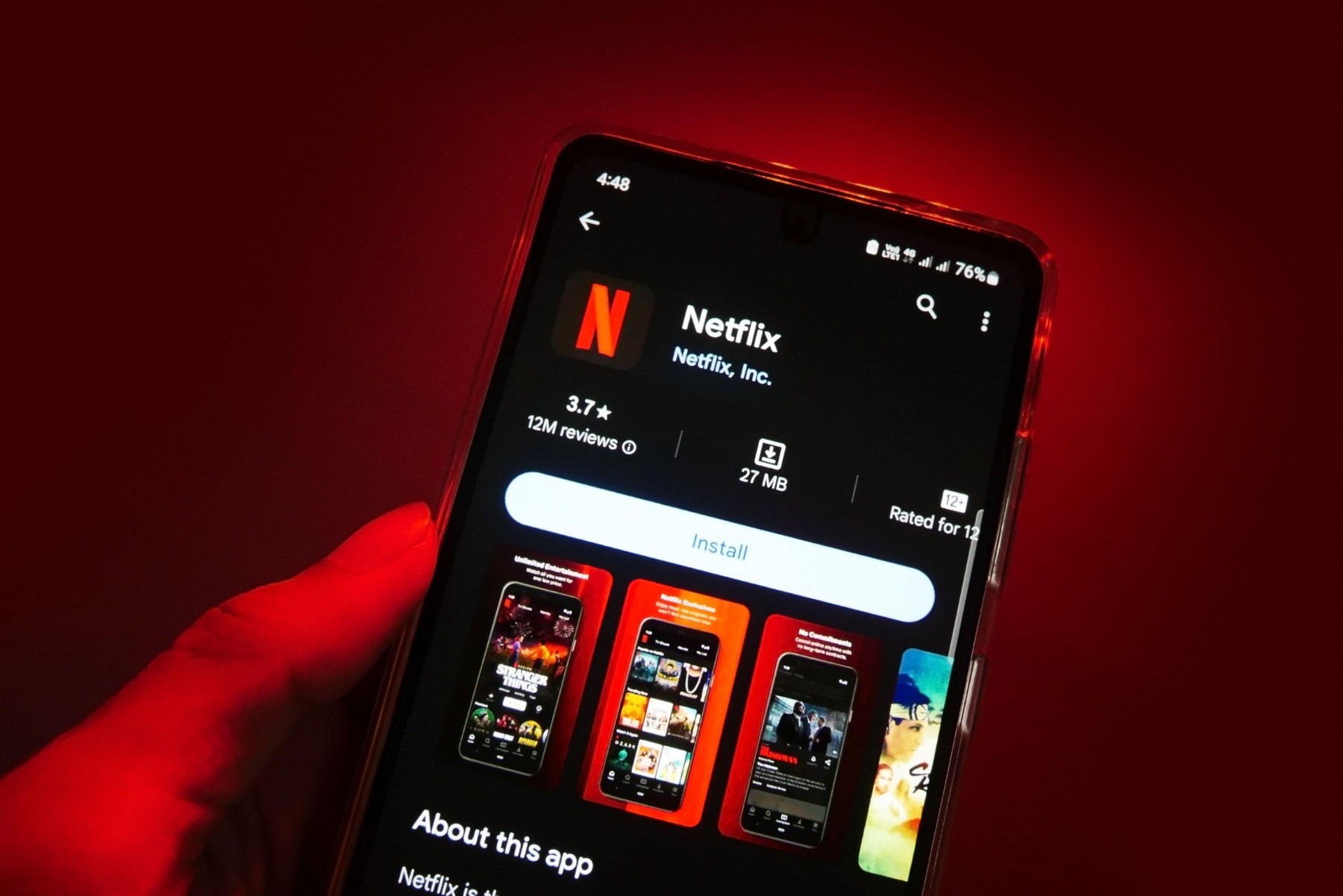 Netflixen mindenki ezt a trilógiát nézi, most az összes rész beverekedte magát a TOP 10-be, a készítők sem számítottak ilyen brutális sikerre