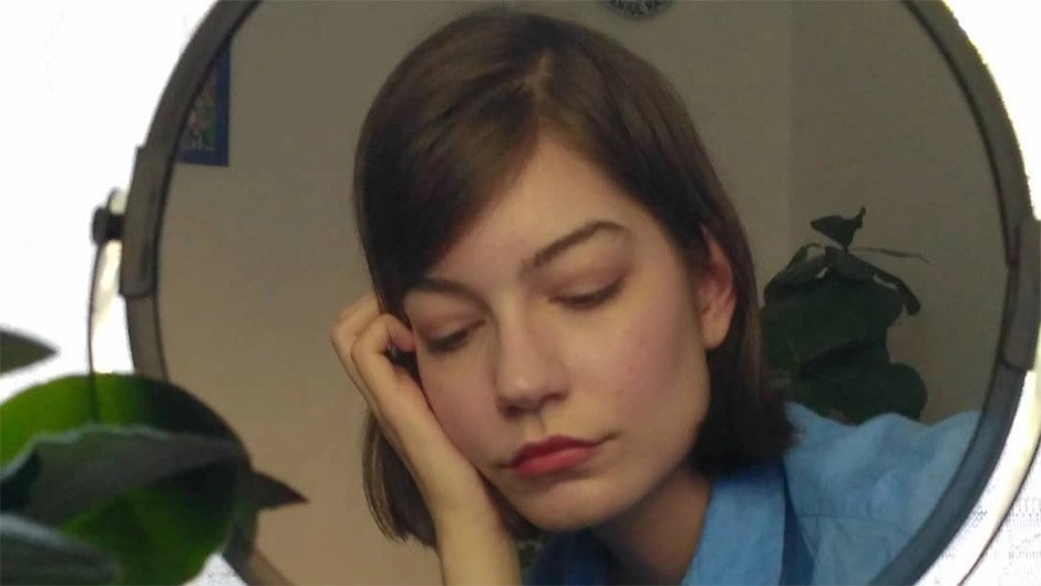 Hátborzongató részletek derültek ki az öngyilkosságba menekülő gyönyörű fotósról, az áldozat édesanyja most megtörte a csendet