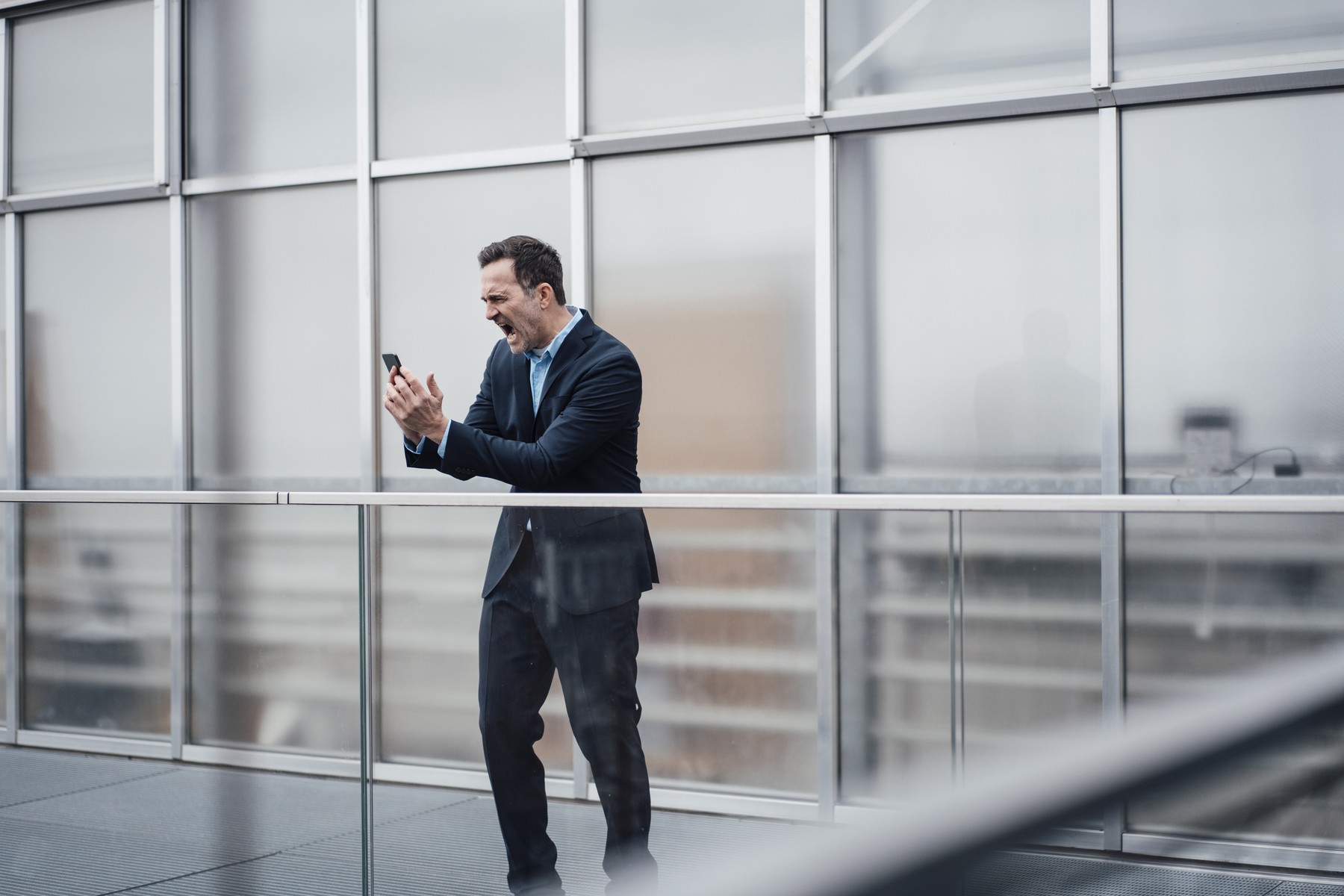 Tömegek reagáltak a Facebook leállására: az utca emberét kérdeztük, nem túlzás a pánikhangulat