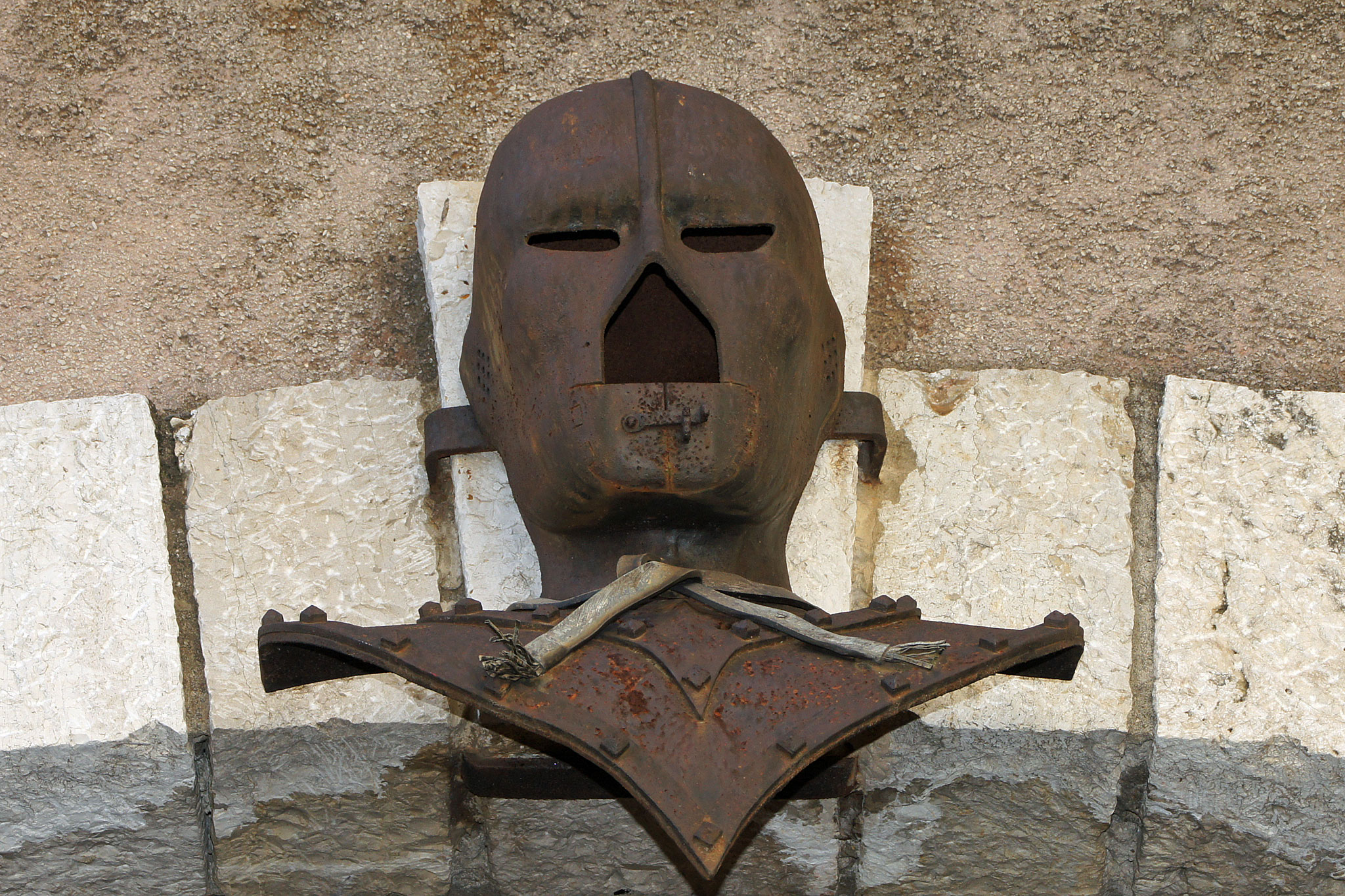 A történelem egyik legnagyobb rejtélye a vasálarcos legendája, mi kiderítettük az igazságot