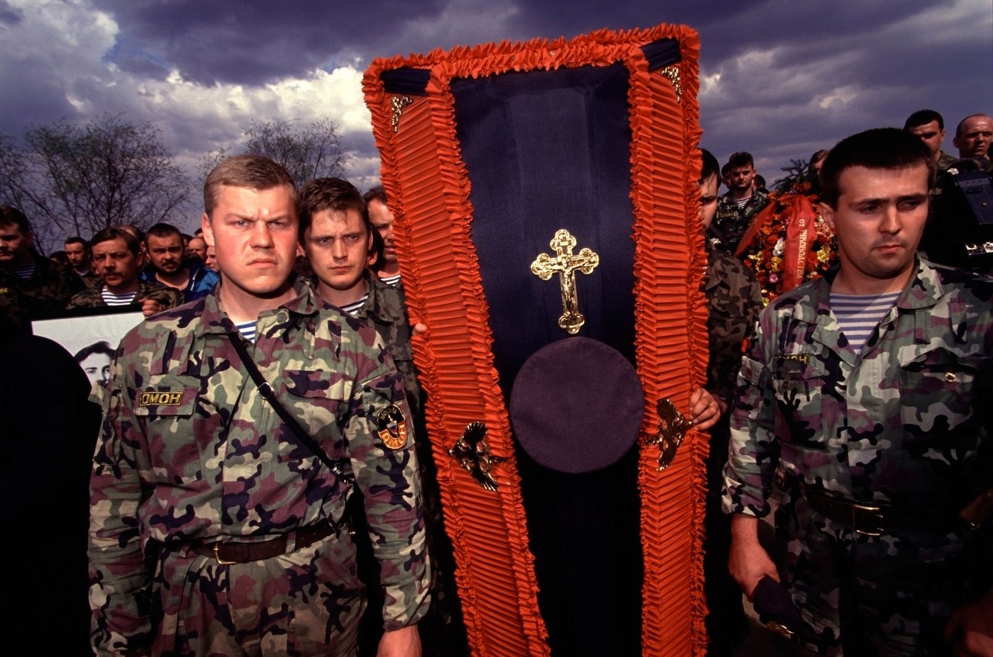 Hihetetlen fordulat: belső ellenségtől retteghet Putyin, fegyveres orosz katonák foglaltak el határmenti orosz településeket