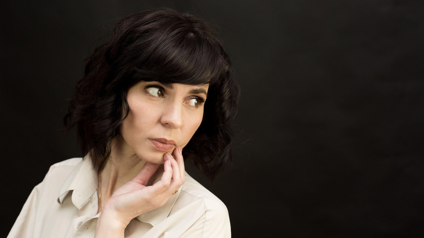 Videóra vettem a kollégám legsötétebb titkát: régóta haragszom rá de nem tudom felhasználjam-e a felvételt