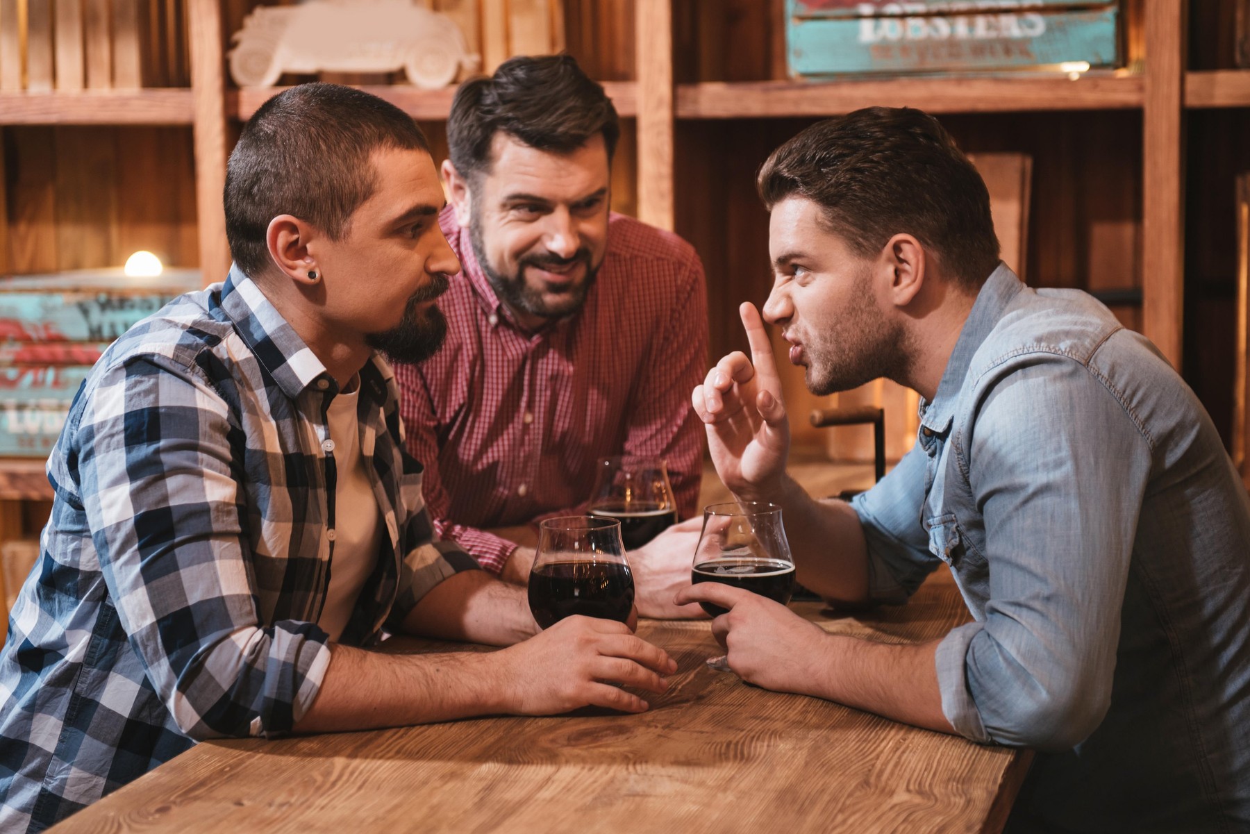 Családi ebédre megyünk holnap, csakhogy lesz ott valaki, akivel nem találkozhatok: sötét titkot rejt a közös múltunk