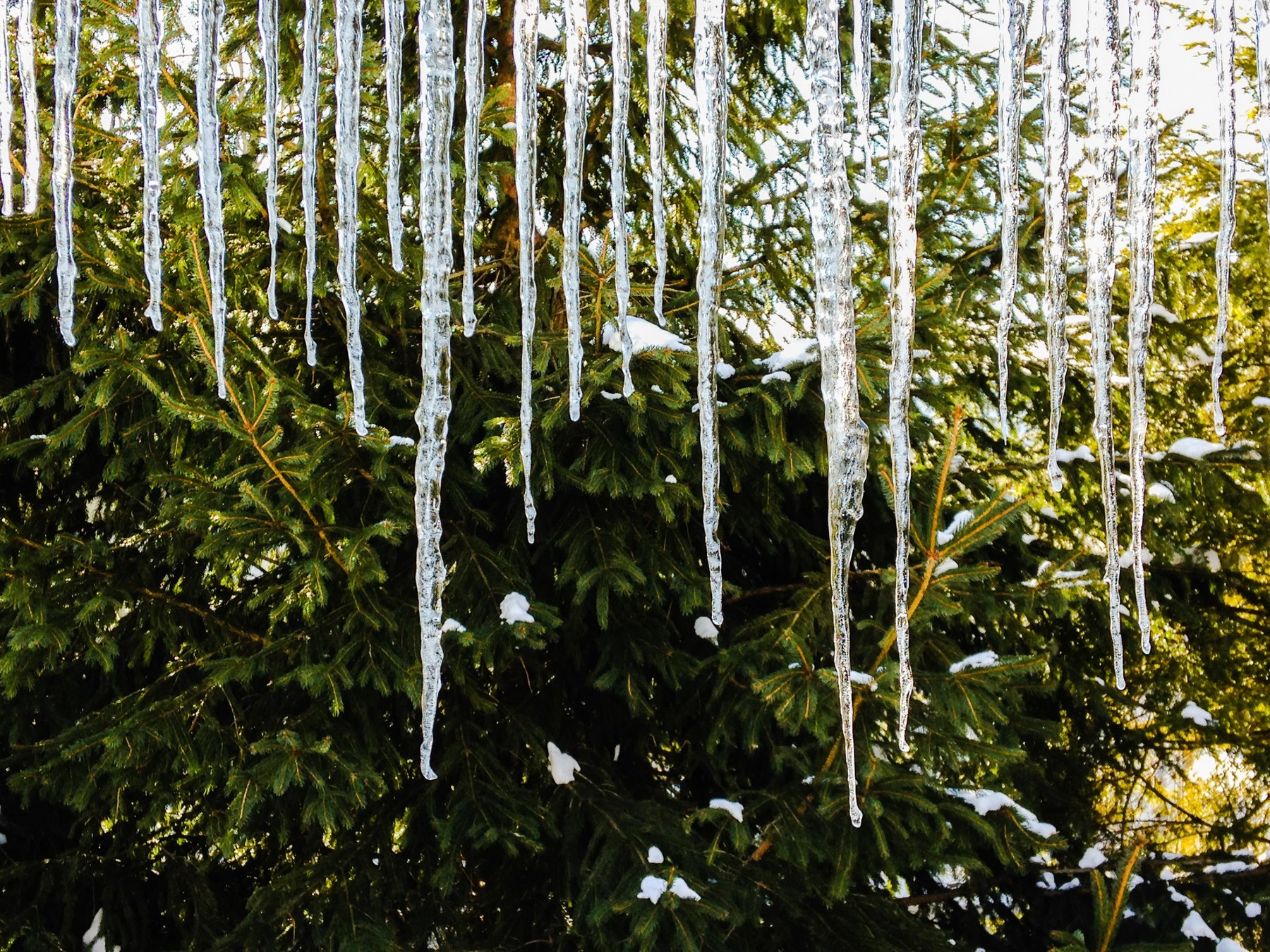 Brutális változás robog hazánk felé, hétfőn már nem ússzuk meg - időjárás-előrejelzés részletesen