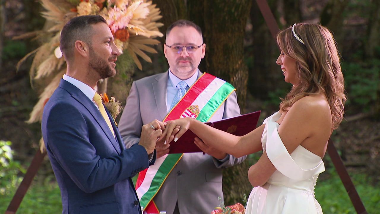 A TV2 tahó menyasszonyokkal és töketlen vőlegényekkel tiporja el a házasság szentségét