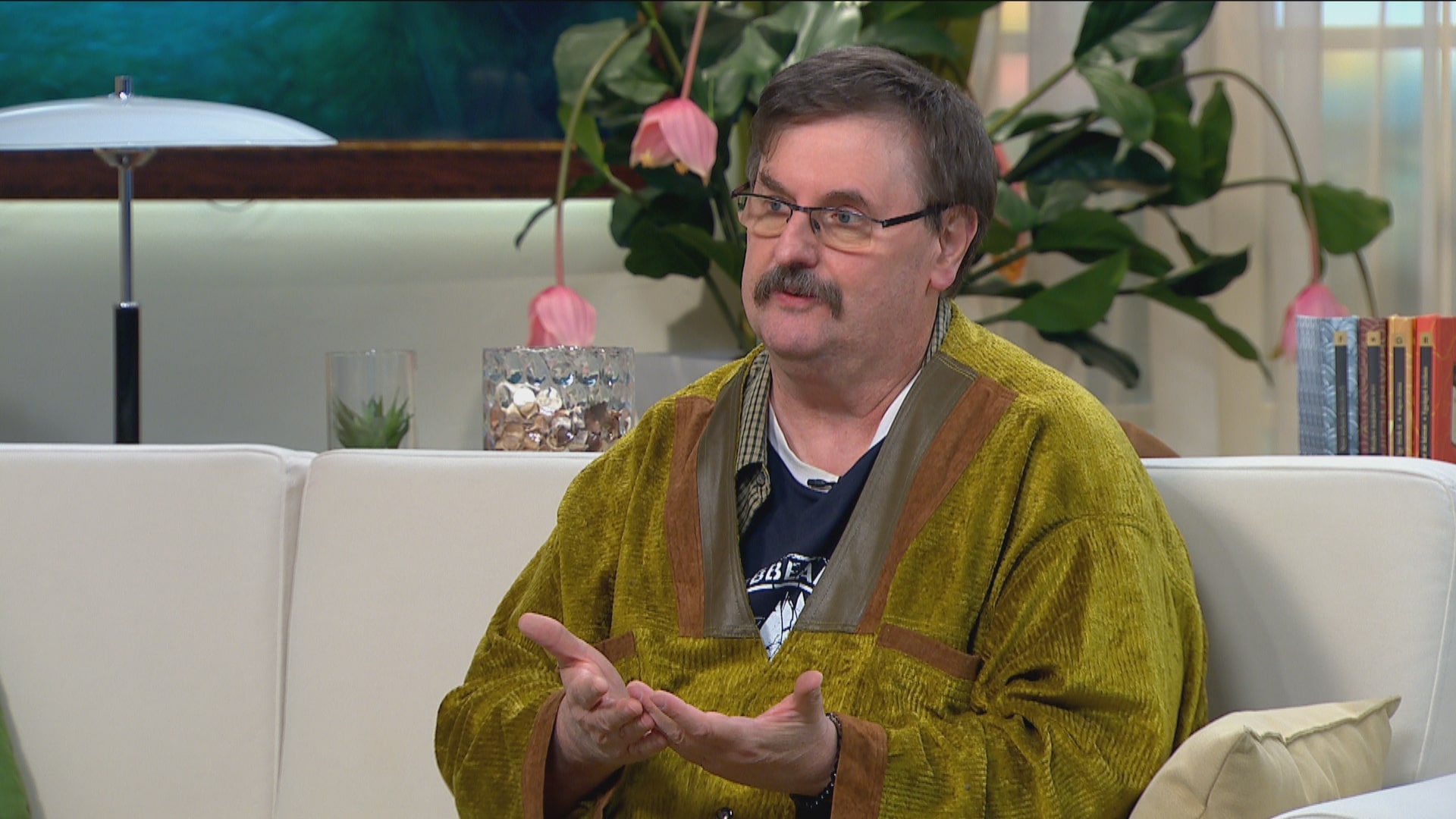 „Az udvarlás menő, a mélytorok ciki” - a felnőttfilmek alvilágáról vallott Kovi, a pornókirály 8 év után visszatér