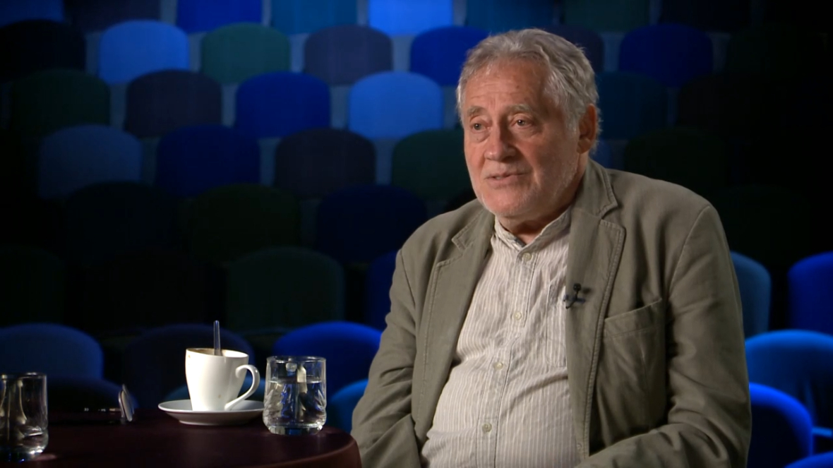 Gyönyörű szőke rendezőnő oldalán vígasztalódik Koltai Róbert fia elítélése után, Ildikó már több mint 6 éve hű társa a színésznek