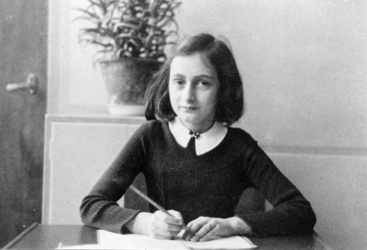 Íme a teljes igazság Anne Frank naplójáról: a legfontosabb részek végig rejtve maradtak előlünk?