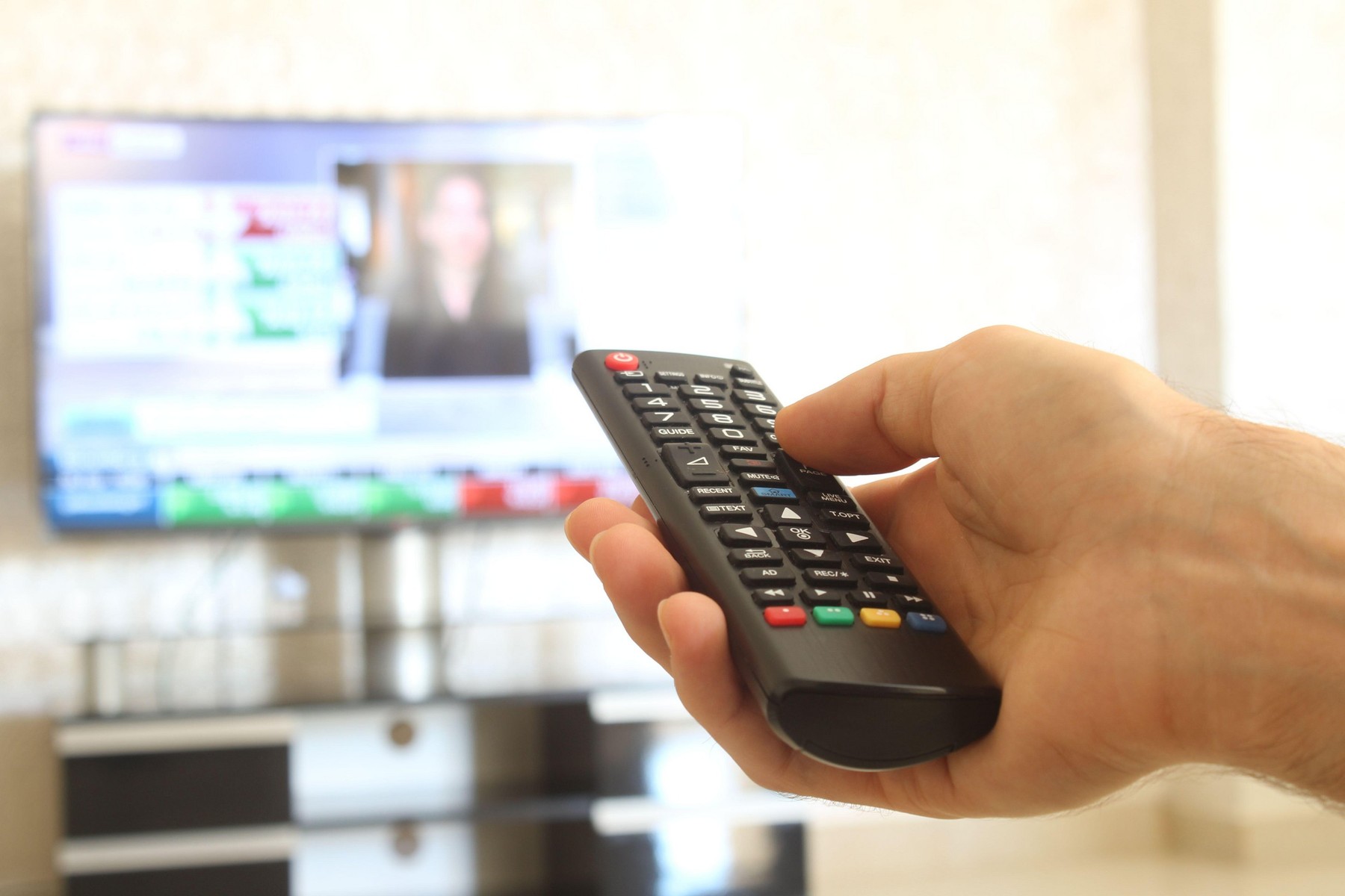 Váratlan bejelentés szakította meg az RTL főműsoridejét, a nézők lefagytak a döbbenettől a televíziók előtt