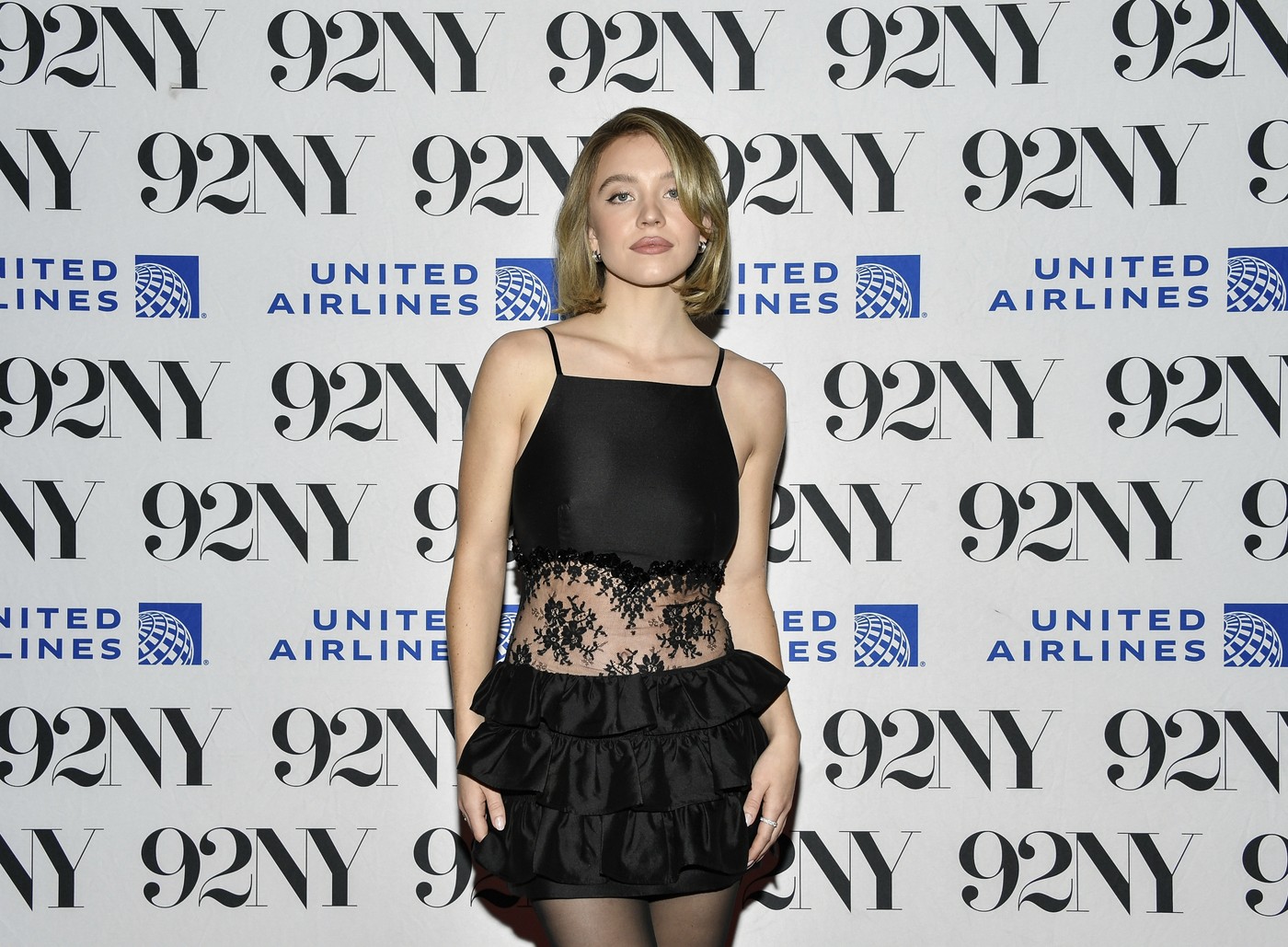 Meztelen felsőtestet villantott az Eufória dúskeblű szépsége, Sydney Sweeney az egész világ elé tárta büszkeségét