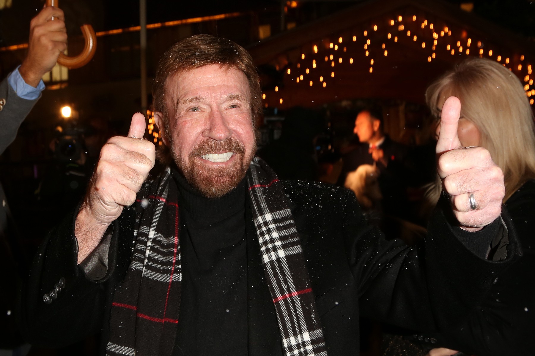 Chuck Norrist kikötözték a Megyeri hídra, furcsa okból került pont oda