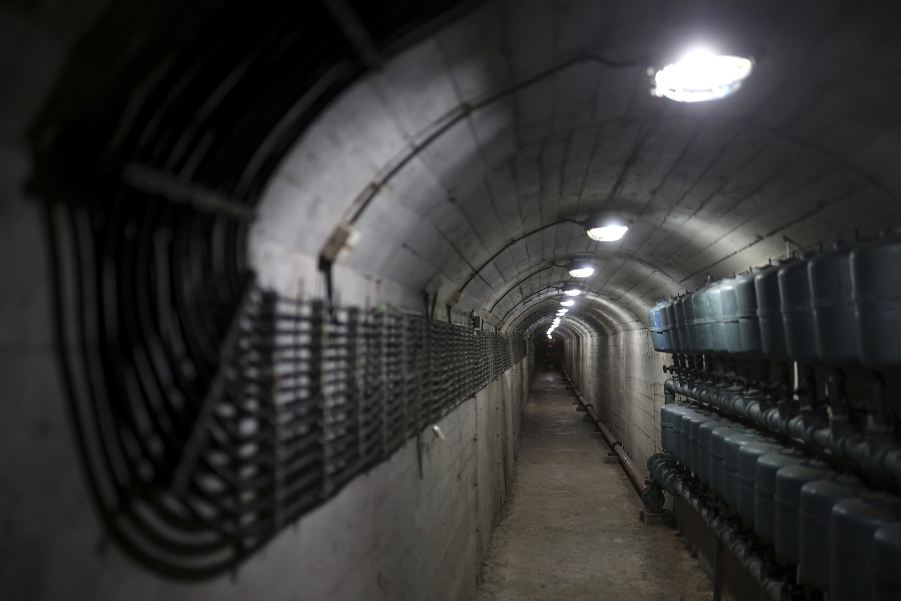 Kinyitották a Budai Vár alatti titkos atombunkert, szenvedések egész sorozata elevenedett meg a lezárt falak között