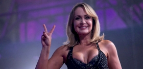 Gabriela Spanic bikinis képe olyan tüzes, hogy felgyullad tőle a karácsonyfa – fotó