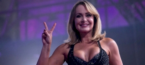 Gabriela Spanic bikinis képe olyan tüzes, hogy felgyullad tőle a karácsonyfa – fotó