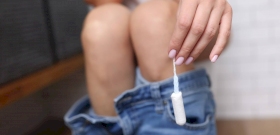 Nem várt mellékhatás lépett fel a Covid-19 vakcinák kapcsán, minden nőt érint a hír