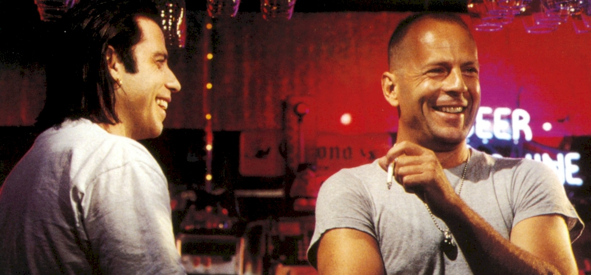 Bruce Willis y John Travolta aparecieron de nuevo en una película sindicada 27 años después de la novela de Tarpaulin.
