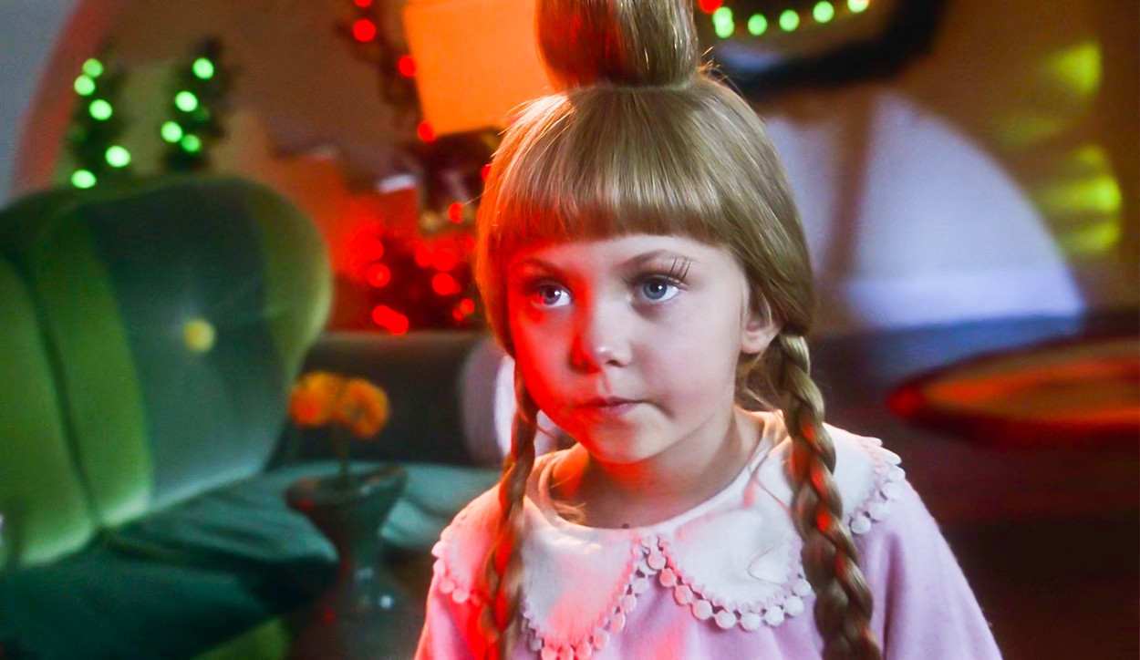 Vadító rocker lett A Grincs ártatlan kislányából, sokkolta a rajongókat egy egykori Cindy Liu külseje